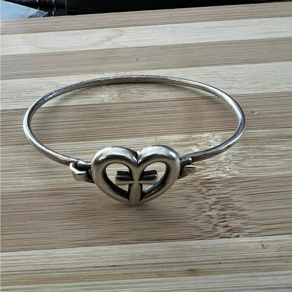 James Avery Retired Sterling Silver Eternal Love Hook On Bracelet size medium